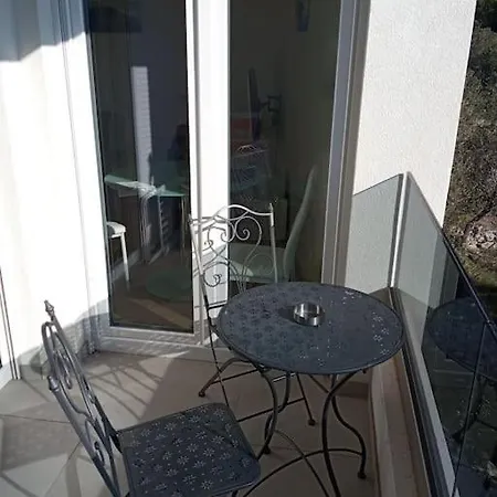 Modern 2+2 Zinfandel With Beautiful View *